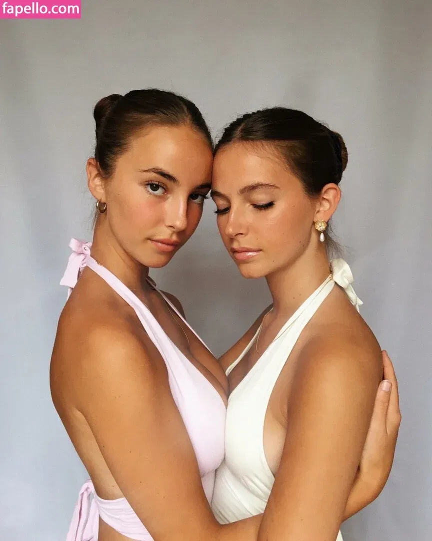 Amelie Manzoli Onlyfans Photo Gallery 