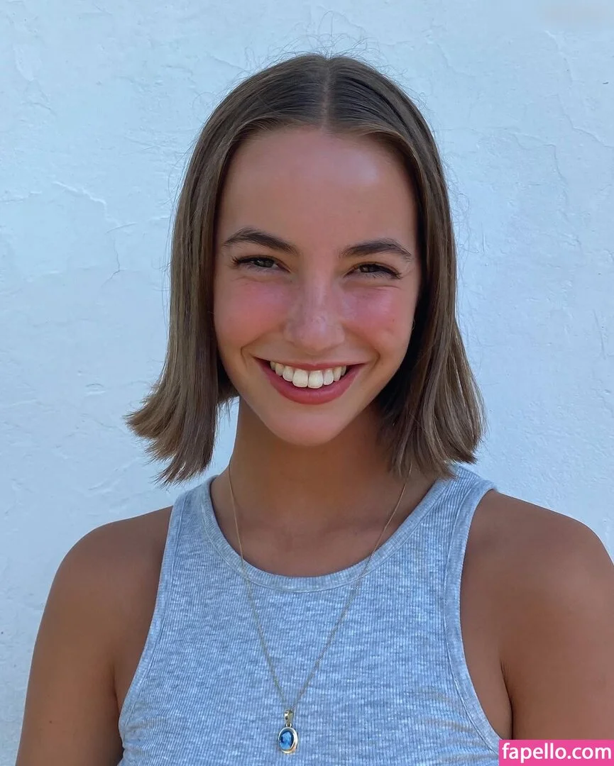 Amelie Manzoli Onlyfans Photo Gallery 