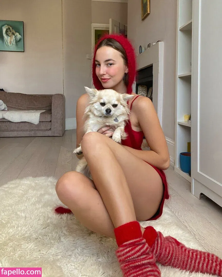 Amelie Manzoli Onlyfans Photo Gallery 