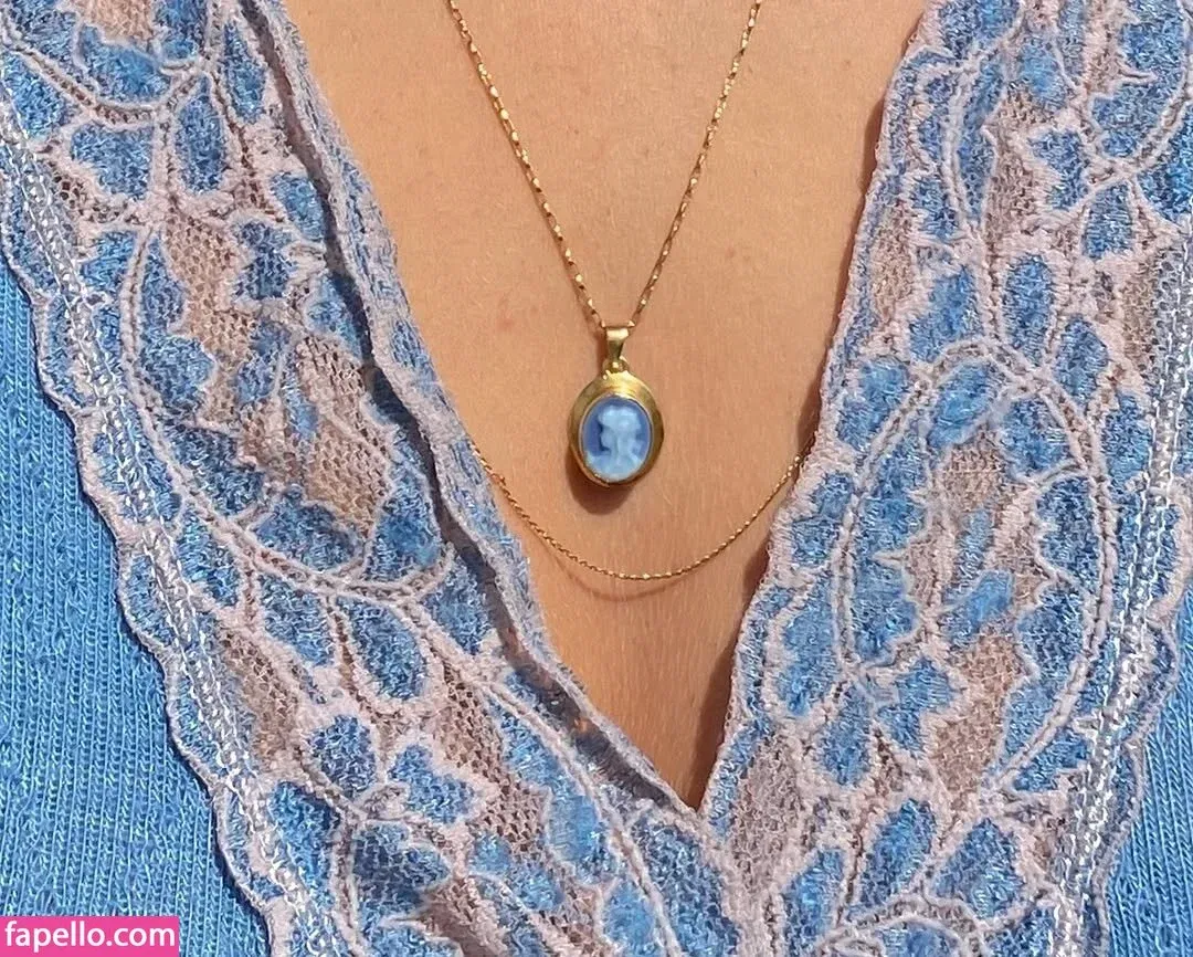 Amelie Manzoli Onlyfans Photo Gallery 