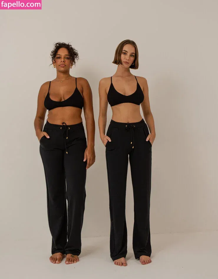 Amelie Manzoli Onlyfans Photo Gallery 