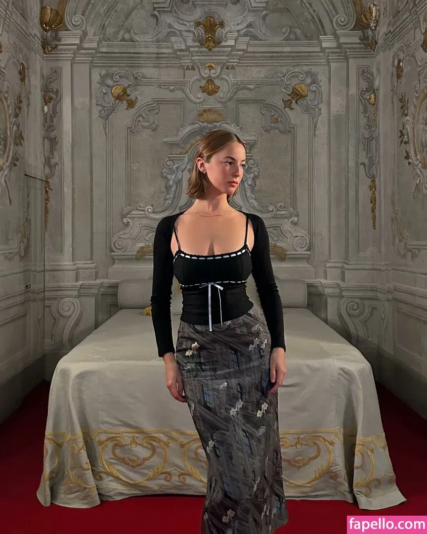 Amelie Manzoli Onlyfans Photo Gallery 