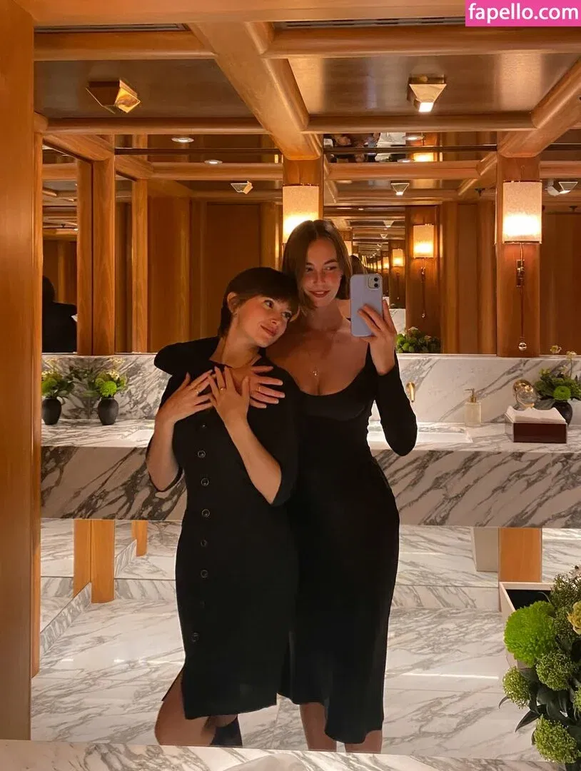 Amelie Manzoli Onlyfans Photo Gallery 