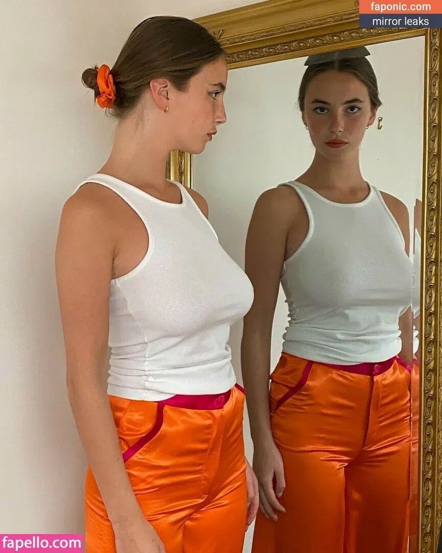 Amelie Manzoli Onlyfans Photo Gallery 