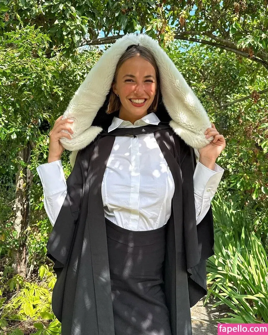 Amelie Manzoli Onlyfans Photo Gallery 