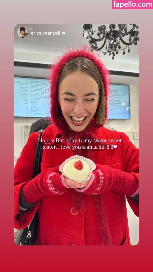 Amelie Manzoli Onlyfans Photo Gallery 