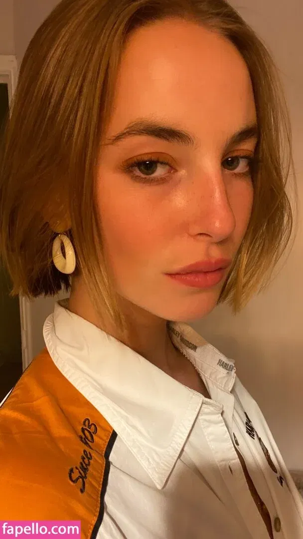 Amelie Manzoli Onlyfans Photo Gallery 