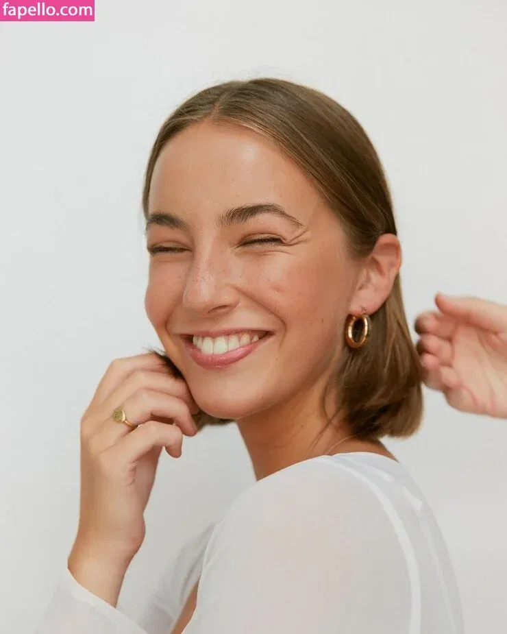 Amelie Manzoli Onlyfans Photo Gallery 