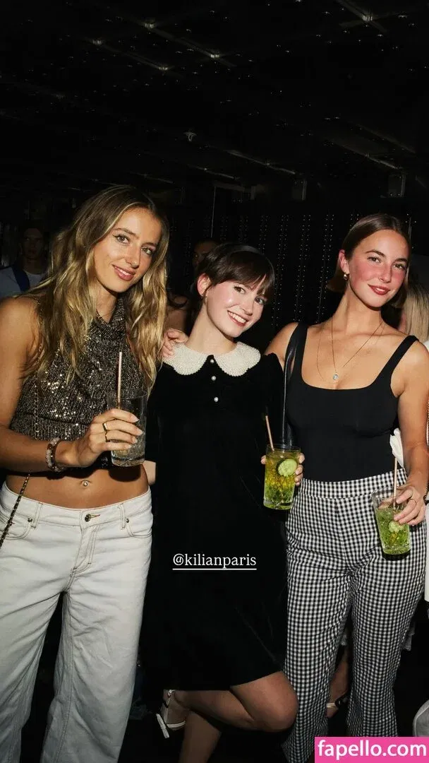 Amelie Manzoli Onlyfans Photo Gallery 