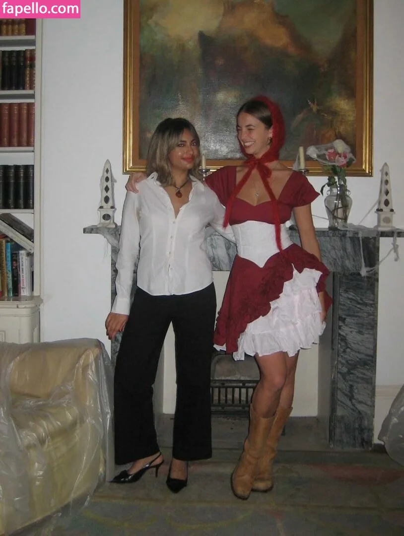 Amelie Manzoli Onlyfans Photo Gallery 