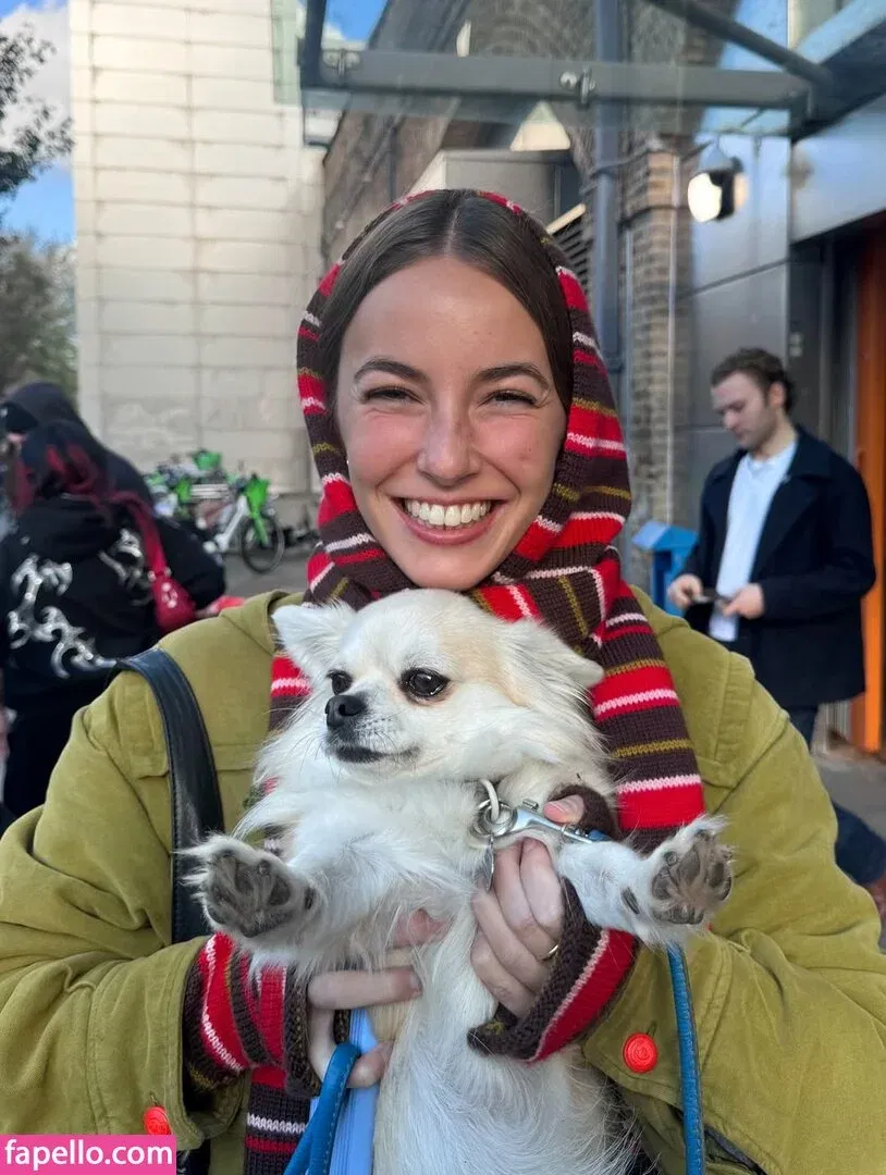 Amelie Manzoli Onlyfans Photo Gallery 