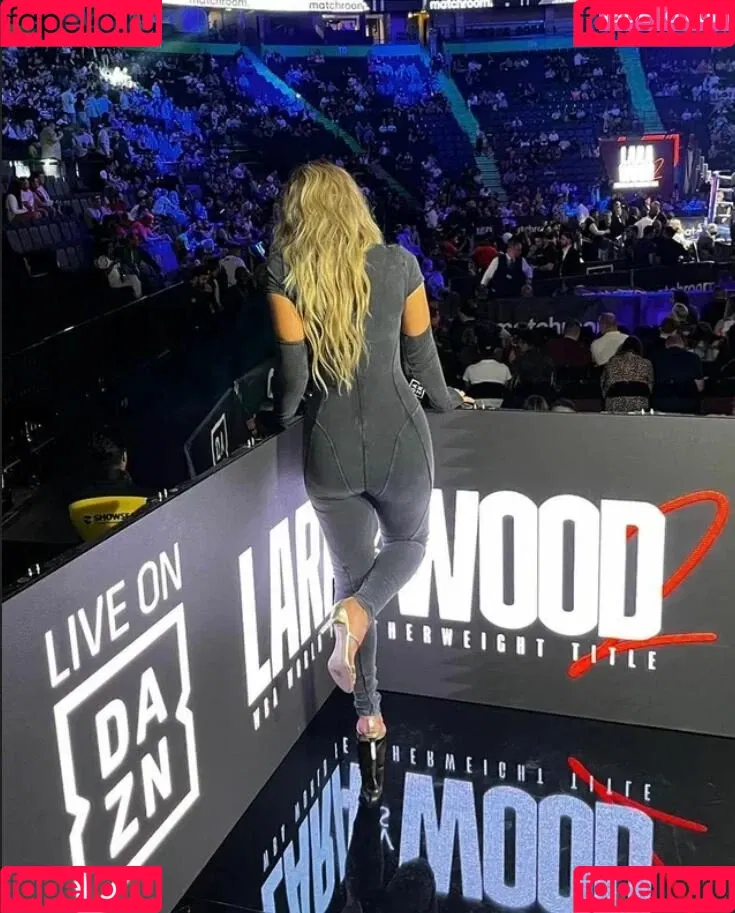 Laura Woods / laurawoodstv Onlyfans Photo Gallery 