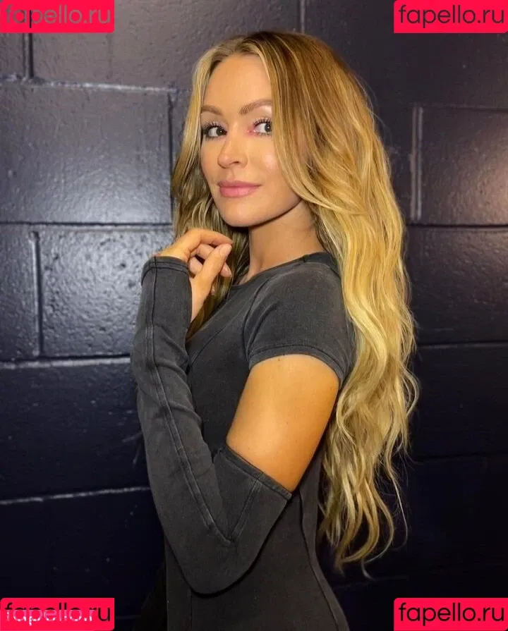 Laura Woods / laurawoodstv Onlyfans Photo Gallery 