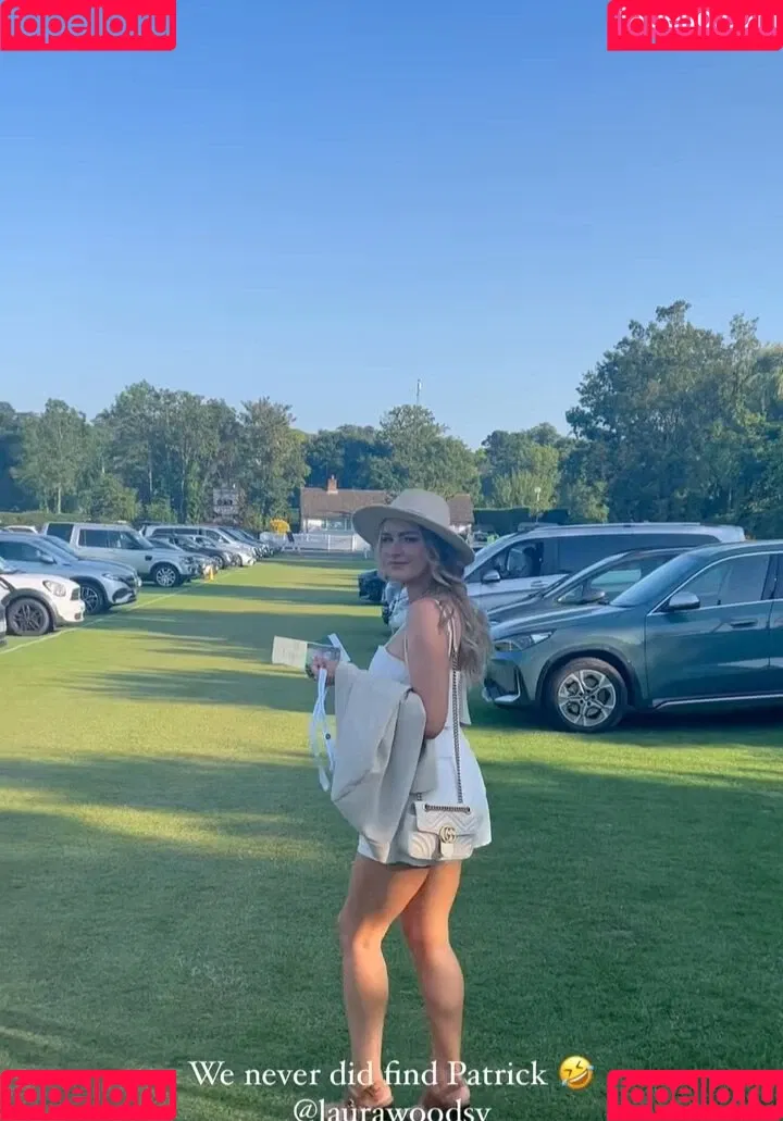 Laura Woods / laurawoodstv Onlyfans Photo Gallery 