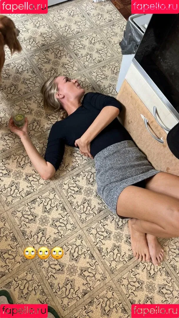 Laura Woods / laurawoodstv Onlyfans Photo Gallery 