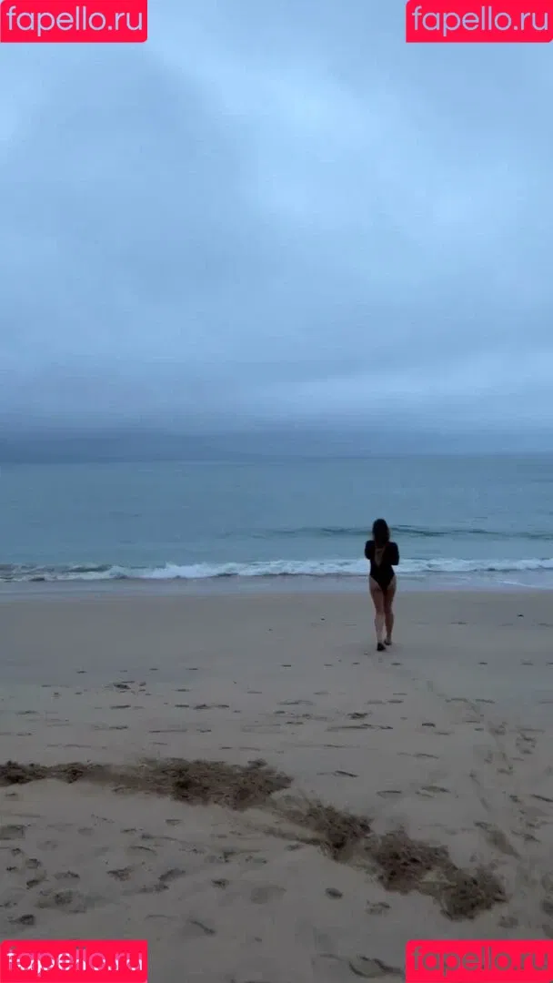 Laura Woods / laurawoodstv Onlyfans Photo Gallery 