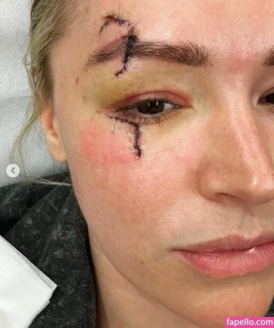 Laura Woods / laurawoodstv Onlyfans Photo Gallery 