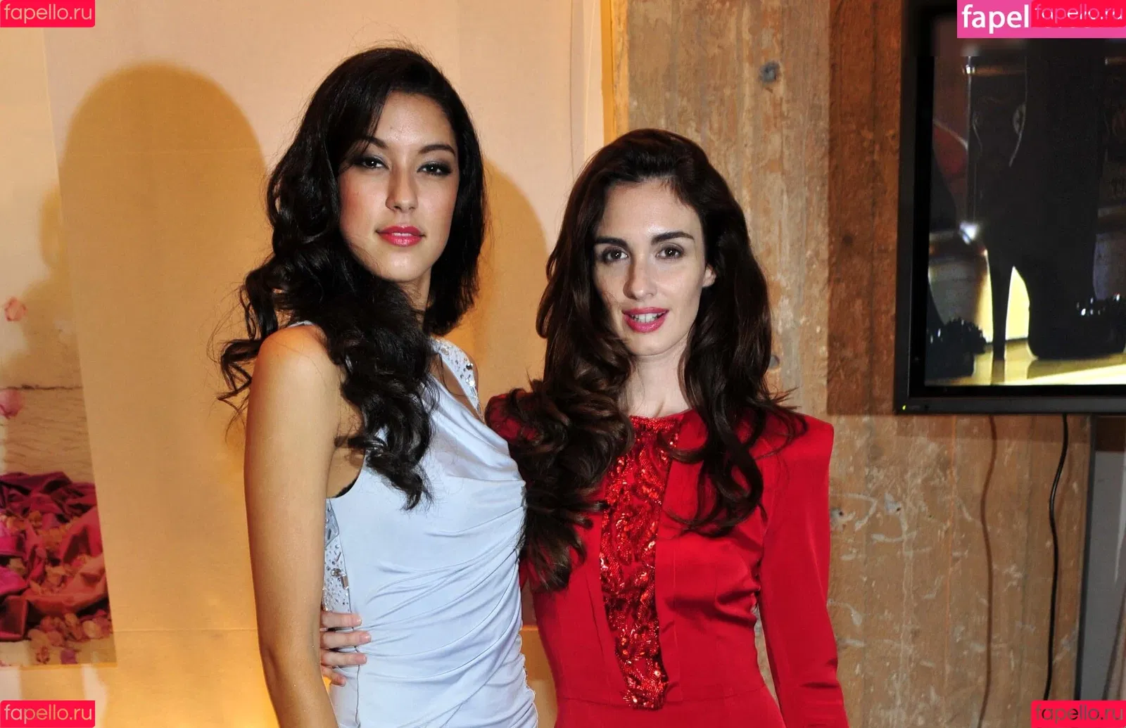 Rebecca Mir / sarahtoninx9_ Onlyfans Photo Gallery 