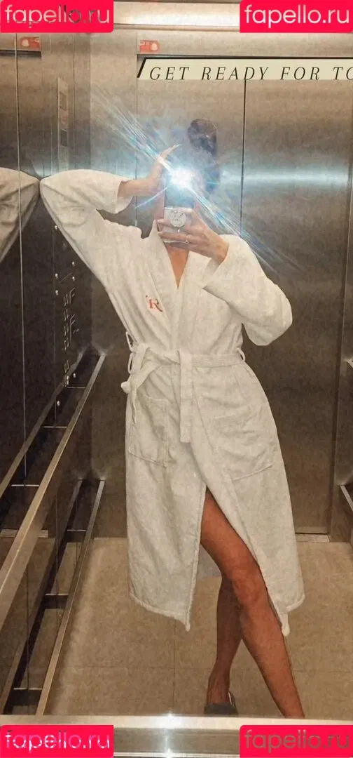 Rebecca Mir / sarahtoninx9_ Onlyfans Photo Gallery 