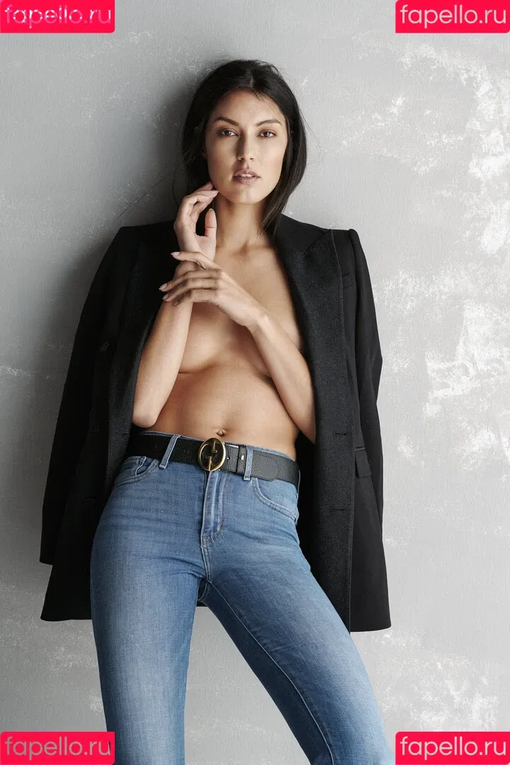 Rebecca Mir / sarahtoninx9_ Onlyfans Photo Gallery 