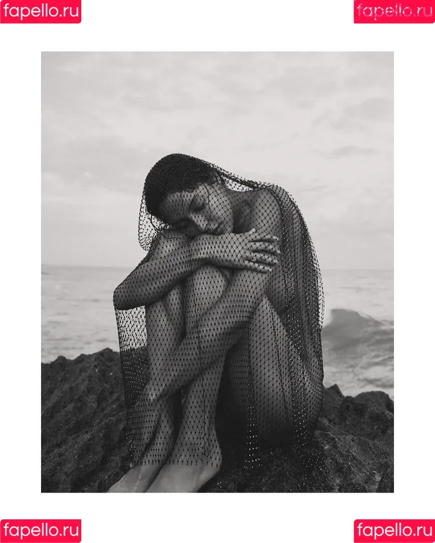 Rebecca Mir / sarahtoninx9_ Onlyfans Photo Gallery 