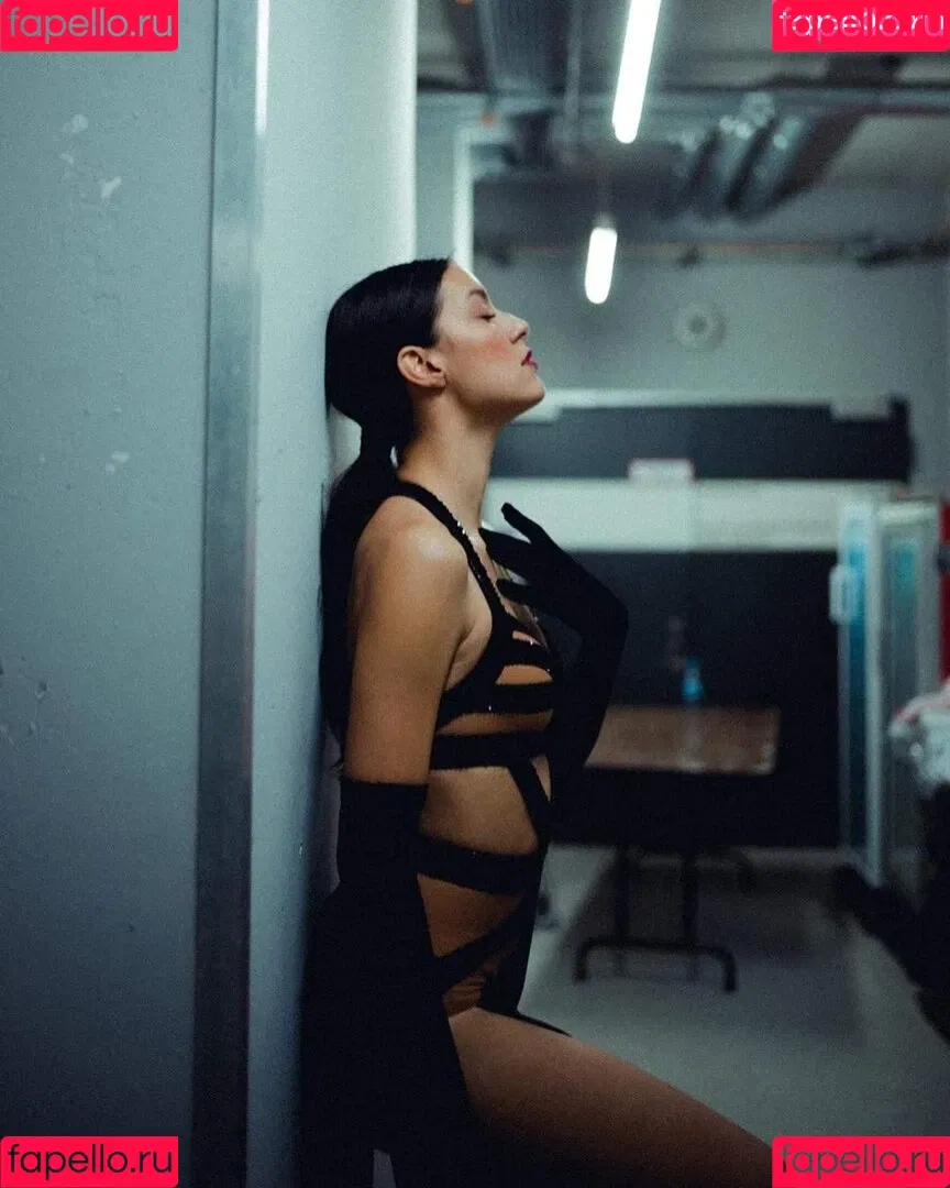 Rebecca Mir / sarahtoninx9_ Onlyfans Photo Gallery 