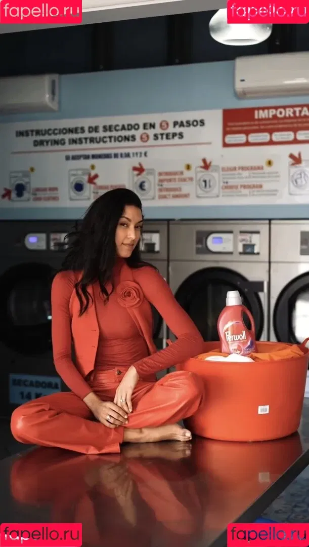 Rebecca Mir / sarahtoninx9_ Onlyfans Photo Gallery 