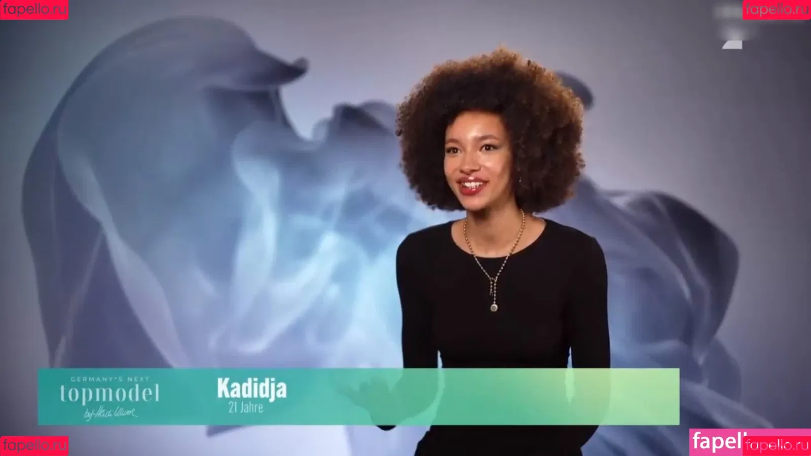 Rebecca Mir / sarahtoninx9_ Onlyfans Photo Gallery 