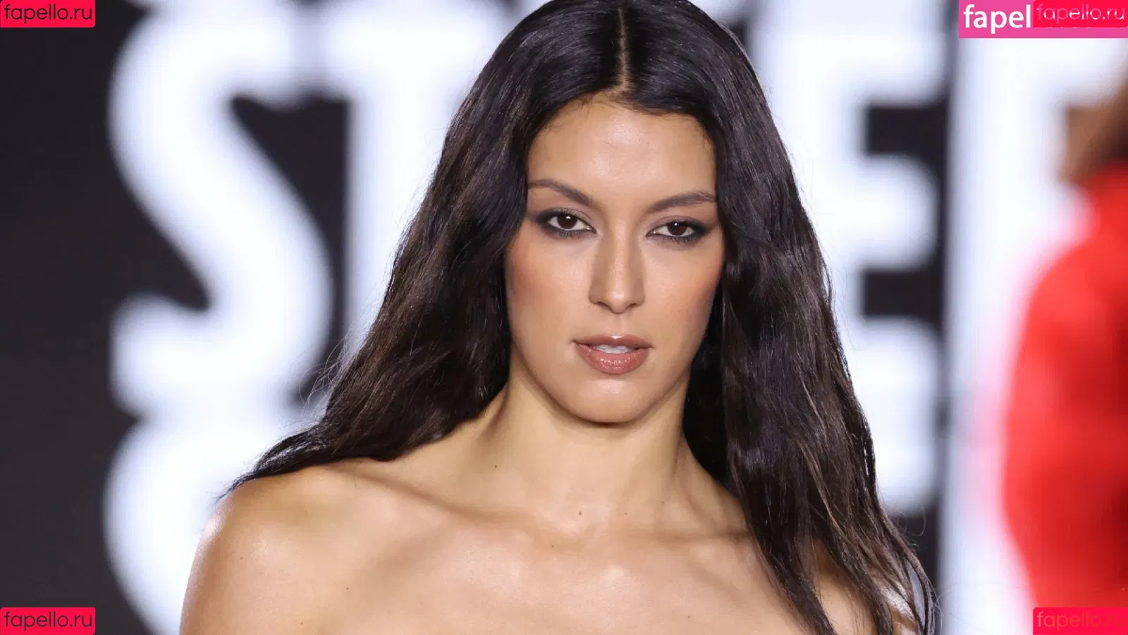 Rebecca Mir / sarahtoninx9_ Onlyfans Photo Gallery 