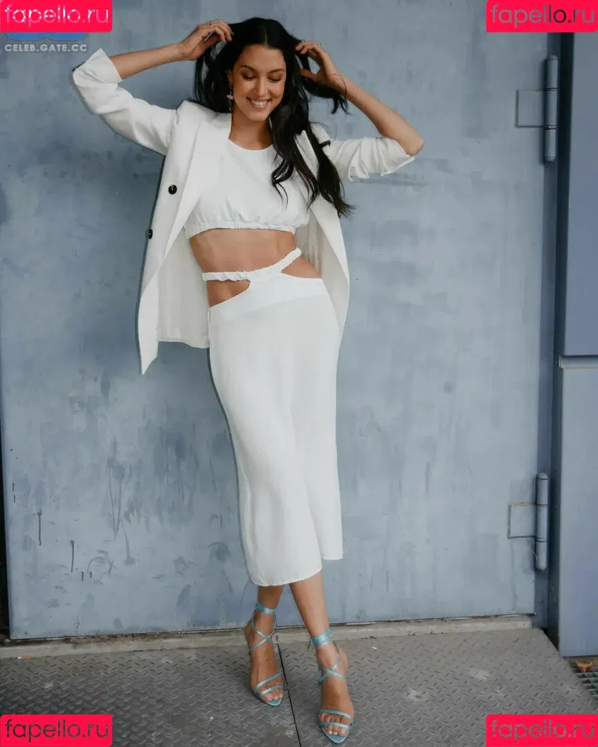 Rebecca Mir / sarahtoninx9_ Onlyfans Photo Gallery 