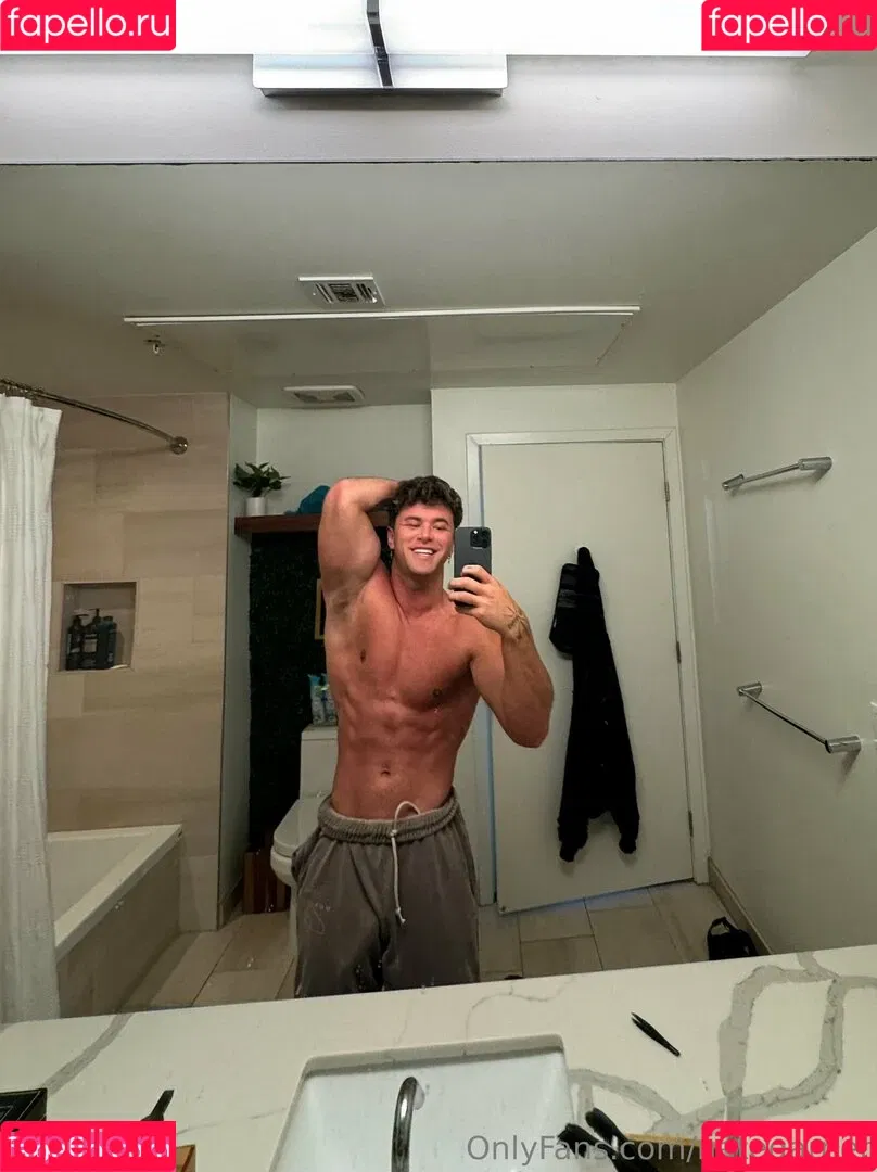 nategarner Onlyfans Photo Gallery 