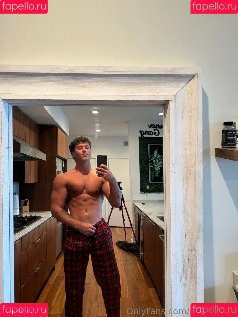 nategarner Onlyfans Photo Gallery 