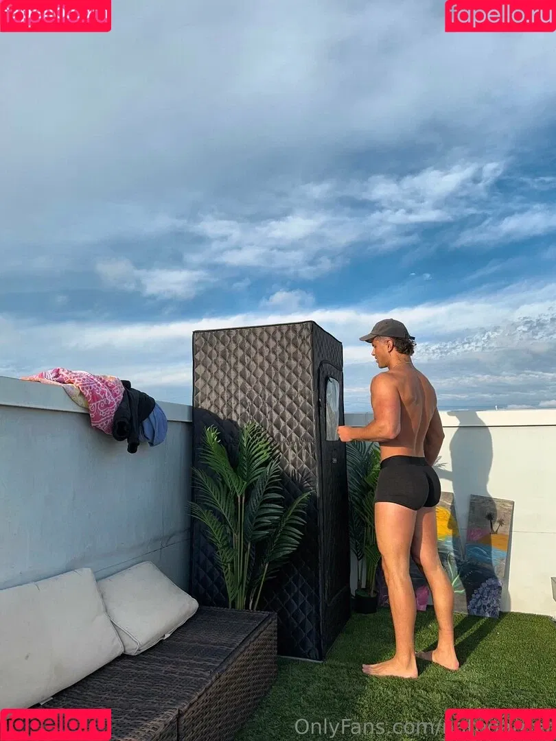 nategarner Onlyfans Photo Gallery 