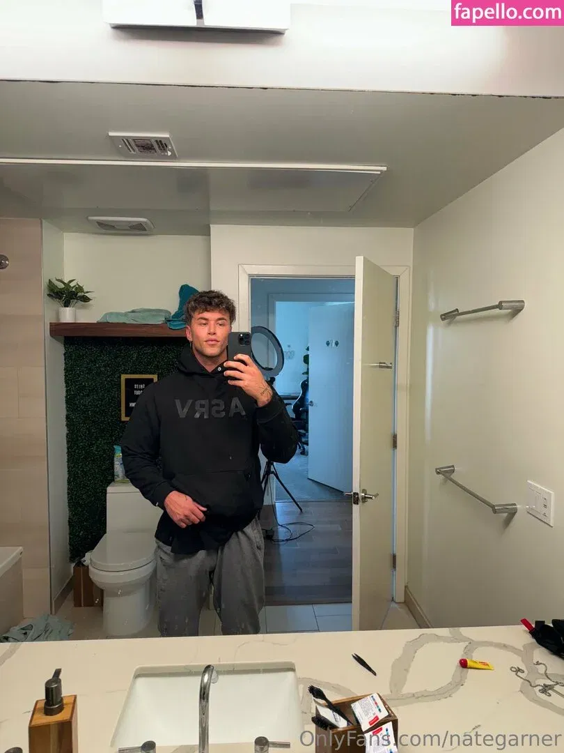 nategarner Onlyfans Photo Gallery 