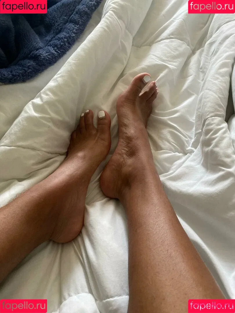 Desi Goddess / ange1slxt / desi_the_goddess Onlyfans Photo Gallery 