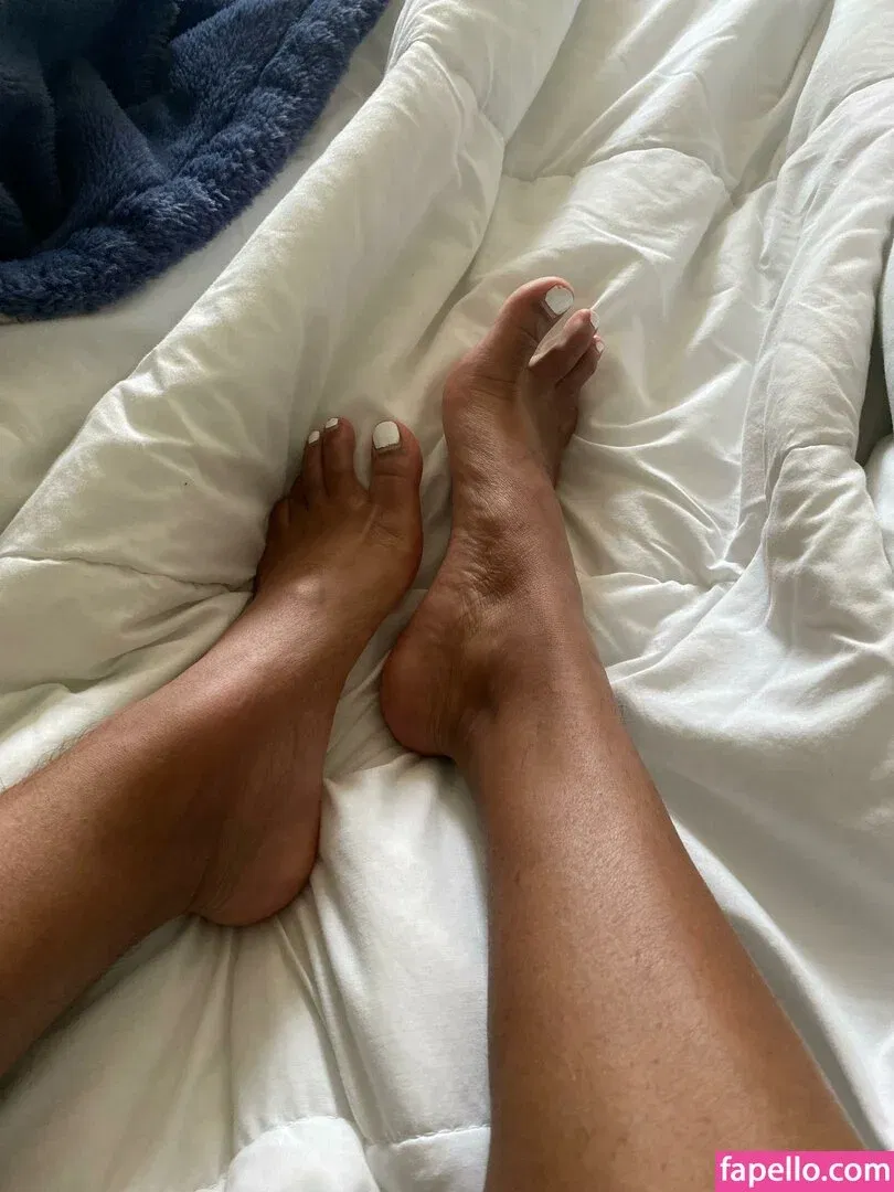 Desi Goddess / ange1slxt / desi_the_goddess Onlyfans Photo Gallery 