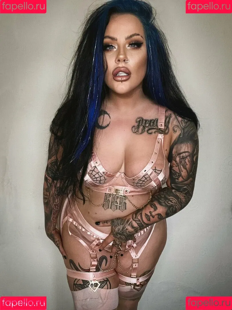 Goddess Goth / Goddess_goth / goddessgothx Onlyfans Photo Gallery 