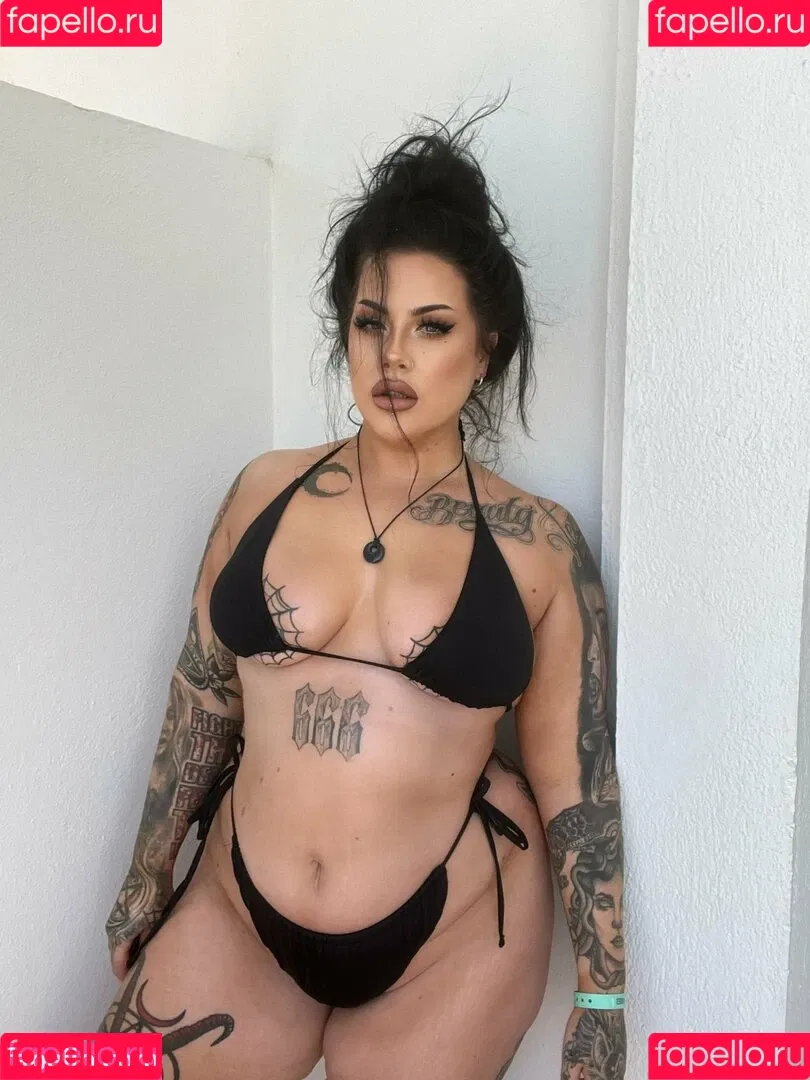 Goddess Goth / Goddess_goth / goddessgothx Onlyfans Photo Gallery 