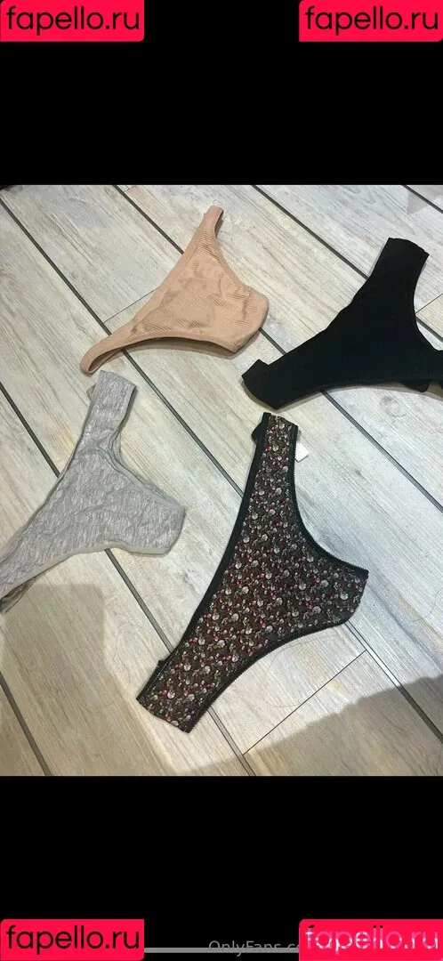 Goddess Goth / Goddess_goth / goddessgothx Onlyfans Photo Gallery 