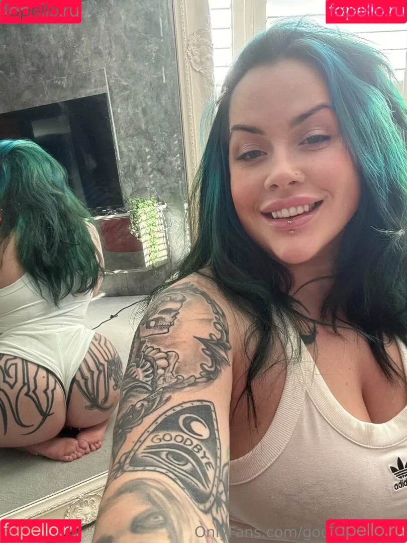 Goddess Goth / Goddess_goth / goddessgothx Onlyfans Photo Gallery 