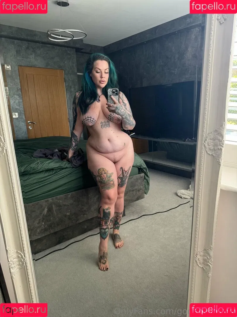 Goddess Goth / Goddess_goth / goddessgothx Onlyfans Photo Gallery 