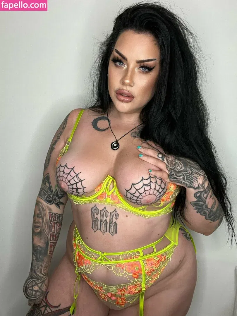 Goddess Goth / Goddess_goth / goddessgothx Onlyfans Photo Gallery 