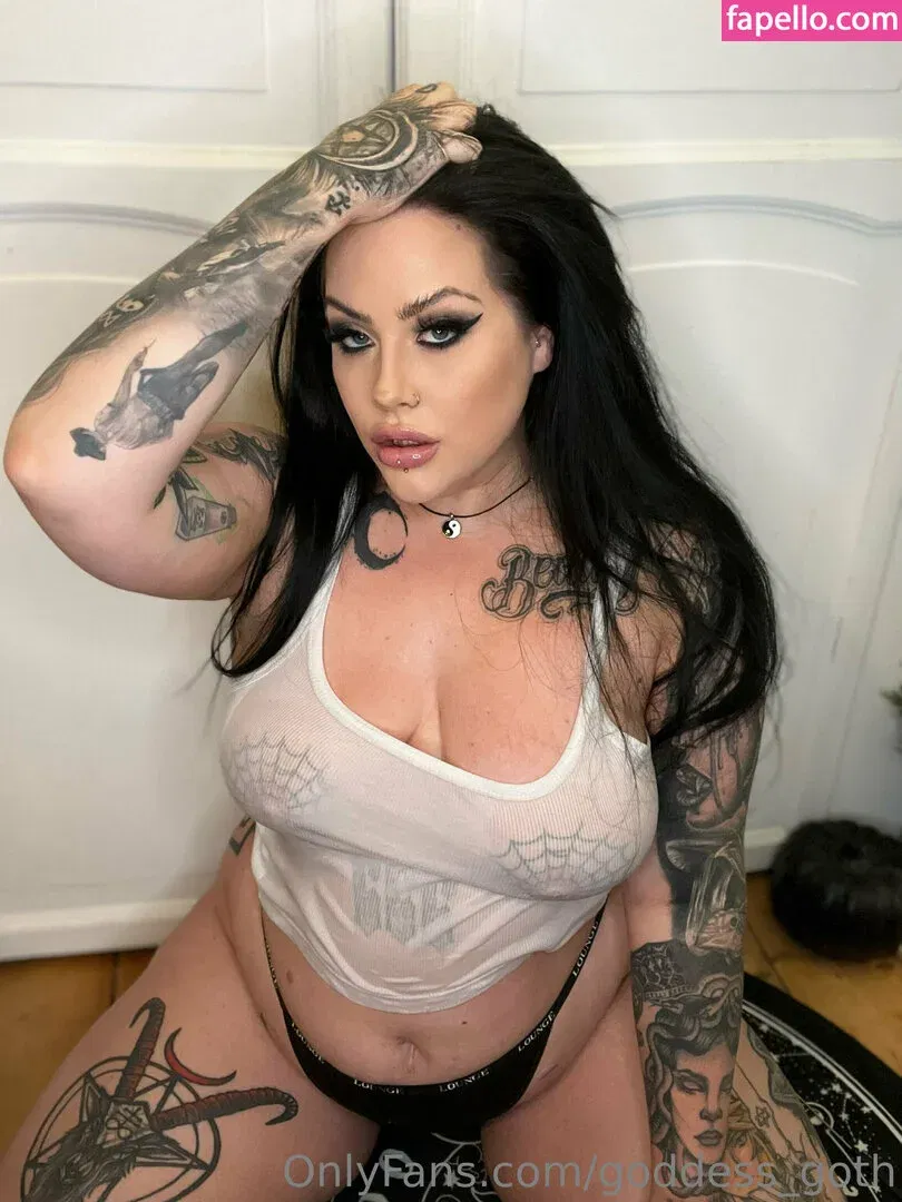 Goddess Goth / Goddess_goth / goddessgothx Onlyfans Photo Gallery 