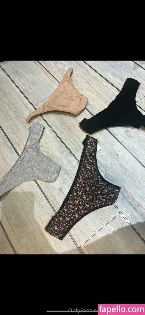 Goddess Goth / Goddess_goth / goddessgothx Onlyfans Photo Gallery 