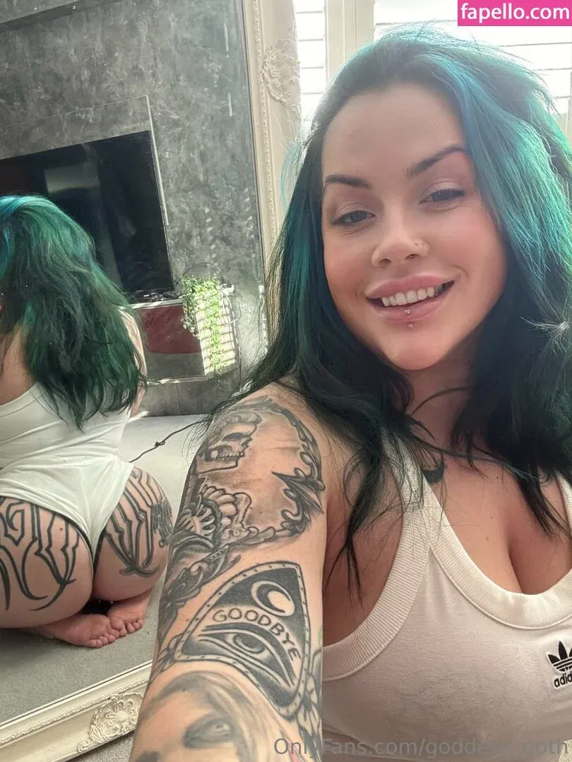 Goddess Goth / Goddess_goth / goddessgothx Onlyfans Photo Gallery 