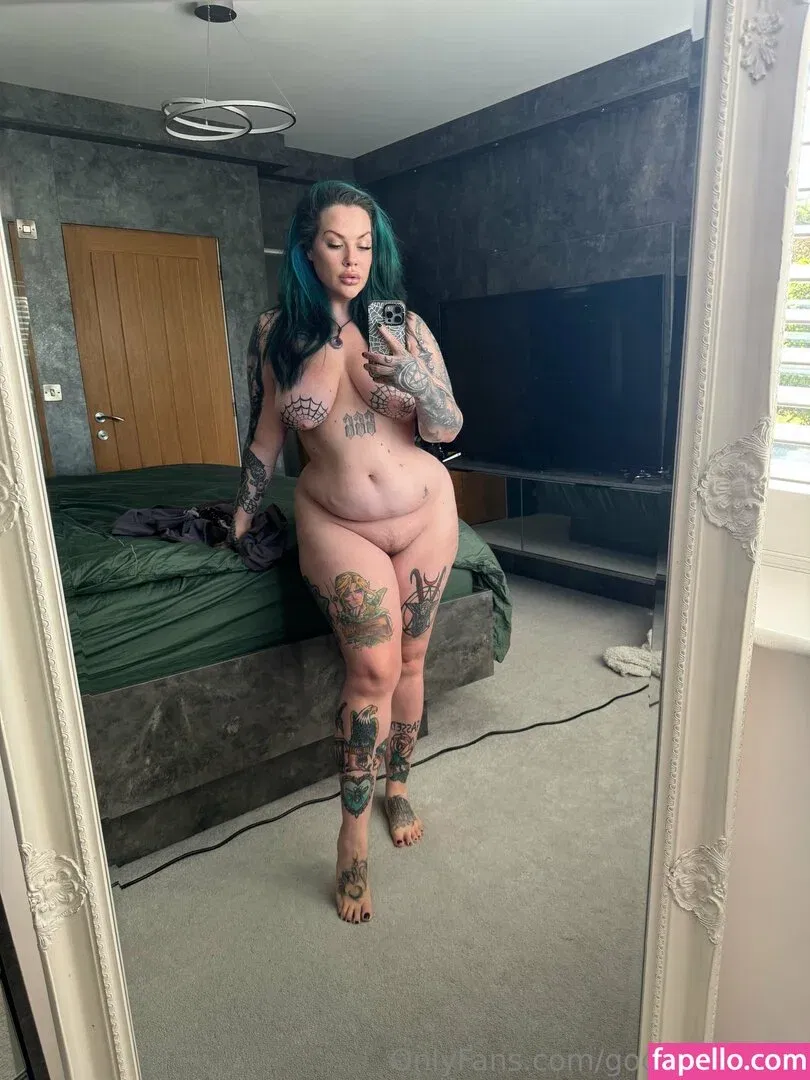 Goddess Goth / Goddess_goth / goddessgothx Onlyfans Photo Gallery 