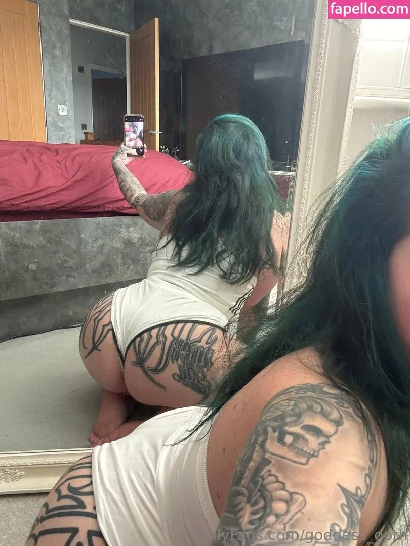 Goddess Goth / Goddess_goth / goddessgothx Onlyfans Photo Gallery 