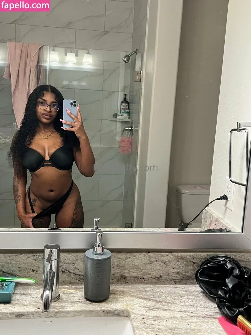 original-fluffy / realfluffy2 Onlyfans Photo Gallery 