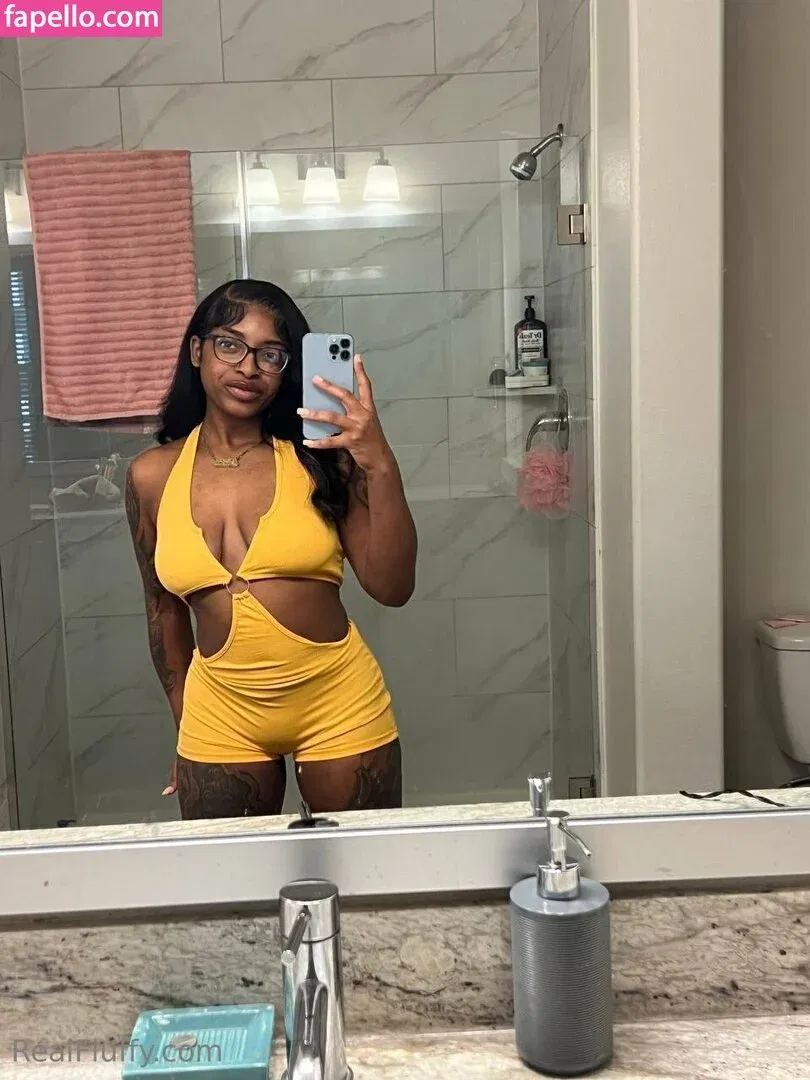 original-fluffy / realfluffy2 Onlyfans Photo Gallery 