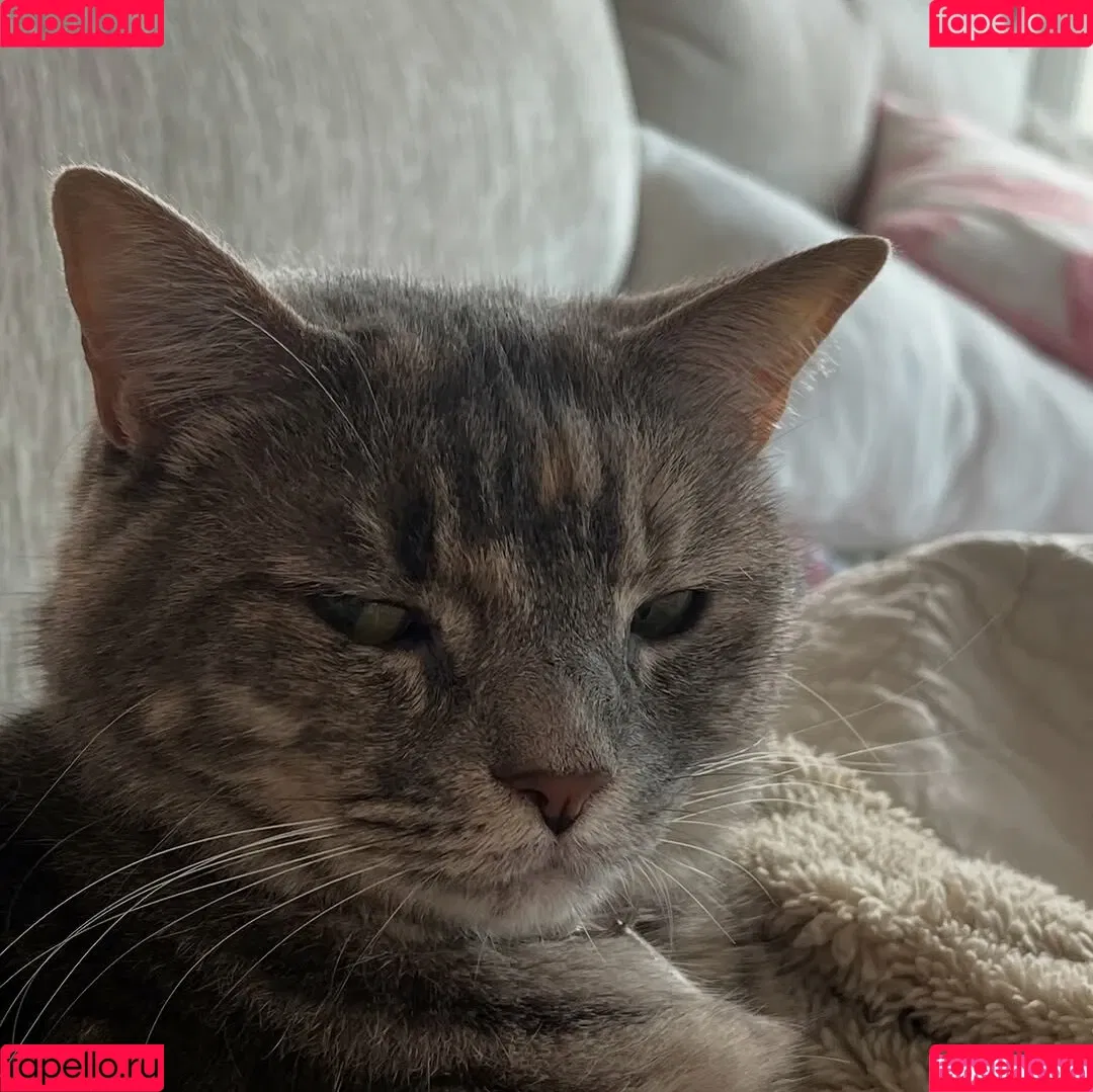 XOXO-Mercyy / https: / missmercyy / missmercyy_ Onlyfans Photo Gallery 